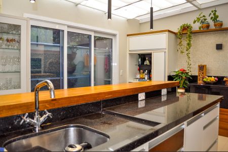 Casa de condomínio à venda com 265m², 3 quartos e 2 vagas Casa de condomínio à venda com 265m², 3 quartos e 2 vagasCozinha