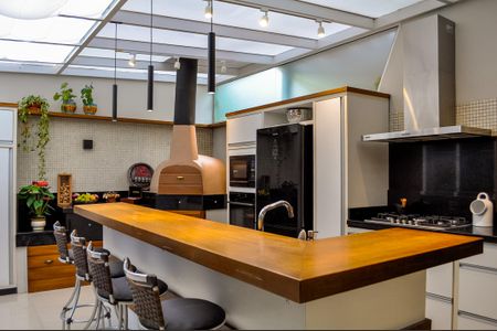 Casa de condomínio à venda com 265m², 3 quartos e 2 vagas Casa de condomínio à venda com 265m², 3 quartos e 2 vagasCozinha