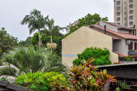 Casa de condomínio à venda com 265m², 3 quartos e 2 vagas Casa de condomínio à venda com 265m², 3 quartos e 2 vagasEscritório Vista