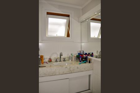 Casa de condomínio à venda com 265m², 3 quartos e 2 vagas Casa de condomínio à venda com 265m², 3 quartos e 2 vagasSuíte 2 Banheiro