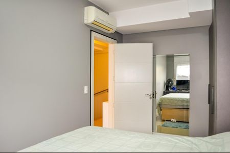 Casa de condomínio à venda com 265m², 3 quartos e 2 vagas Casa de condomínio à venda com 265m², 3 quartos e 2 vagasQuarto