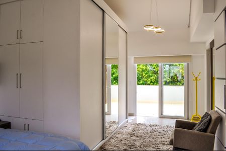 Casa de condomínio à venda com 265m², 3 quartos e 2 vagas Casa de condomínio à venda com 265m², 3 quartos e 2 vagasSuíte 2