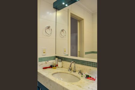 Casa de condomínio à venda com 265m², 3 quartos e 2 vagas Casa de condomínio à venda com 265m², 3 quartos e 2 vagasSuíte 1 Banheiro