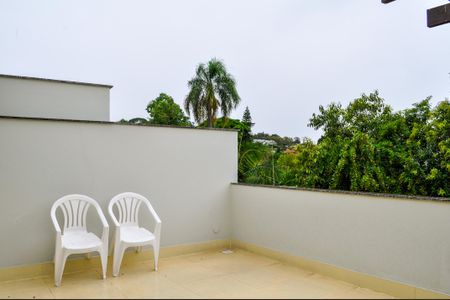 Casa de condomínio à venda com 265m², 3 quartos e 2 vagas Casa de condomínio à venda com 265m², 3 quartos e 2 vagasCobertura