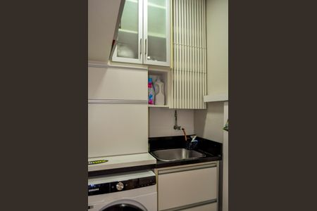 Casa de condomínio à venda com 265m², 3 quartos e 2 vagas Casa de condomínio à venda com 265m², 3 quartos e 2 vagasÁrea de Serviço