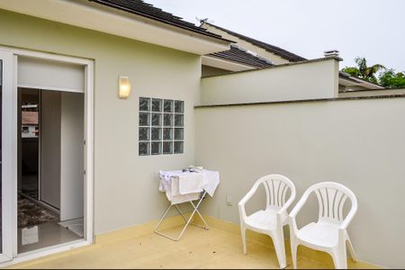 Casa de condomínio à venda com 265m², 3 quartos e 2 vagas Casa de condomínio à venda com 265m², 3 quartos e 2 vagasCobertura