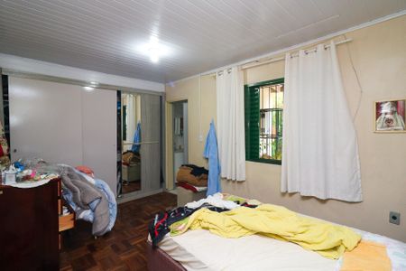 Casa à venda com 100m², 2 quartos e 2 vagas Casa à venda com 100m², 2 quartos e 2 vagasQuarto 2 Suíte