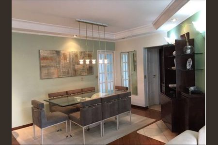 Apartamento à venda com 154m², 3 quartos e 3 vagas