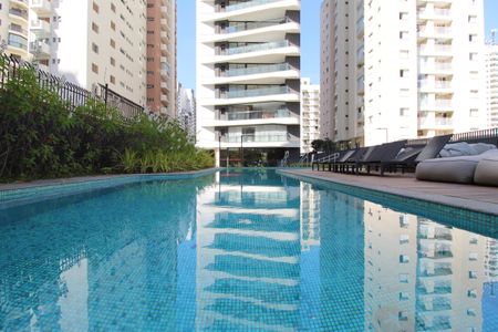 Apartamento à venda com 152m², 3 quartos e 2 vagasÁrea Comum - Piscina