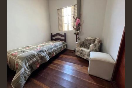 Casa à venda com 160m², 2 quartos e 3 vagas