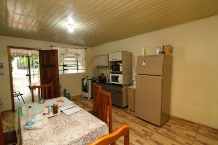 Casa à venda com 100m², 2 quartos e sem vaga Casa à venda com 100m², 2 quartos e sem vagaCozinha