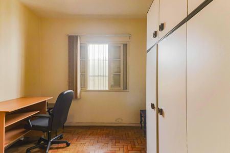 Casa à venda com 256m², 3 quartos e 2 vagas Casa à venda com 256m², 3 quartos e 2 vagasQuarto 3