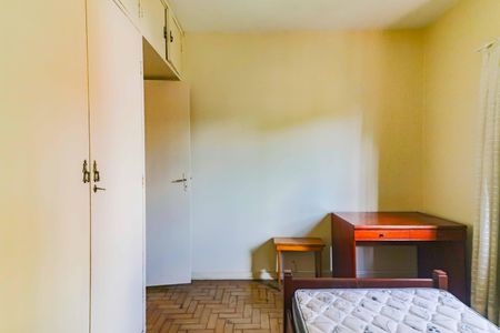 Casa à venda com 256m², 3 quartos e 2 vagas Casa à venda com 256m², 3 quartos e 2 vagasQuarto 2