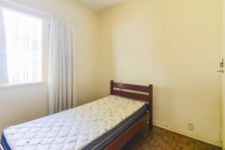 Casa à venda com 256m², 3 quartos e 2 vagas Casa à venda com 256m², 3 quartos e 2 vagasQuarto 2