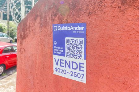 Casa à venda com 256m², 3 quartos e 2 vagas Casa à venda com 256m², 3 quartos e 2 vagasPlaquinha