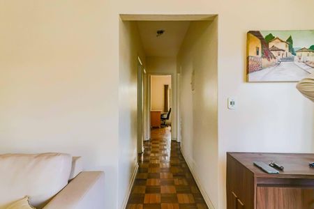 Casa à venda com 256m², 3 quartos e 2 vagas Casa à venda com 256m², 3 quartos e 2 vagasSala