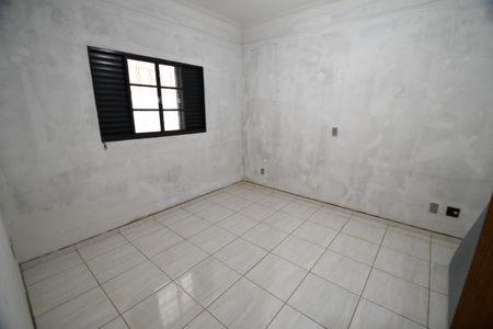 Casa à venda com 80m², 2 quartos e 7 vagasQuarto 2