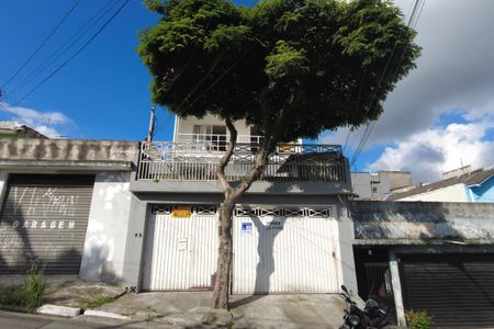 Casa à venda com 170m², 6 quartos e 2 vagasFachada