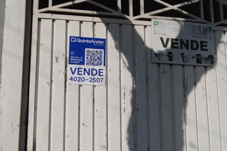 Casa à venda com 170m², 6 quartos e 2 vagasPlaquinha