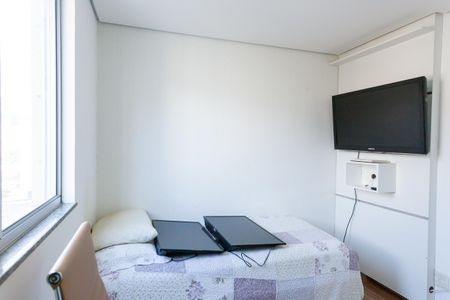 Apartamento à venda com 87m², 3 quartos e 2 vagasQuarto 2