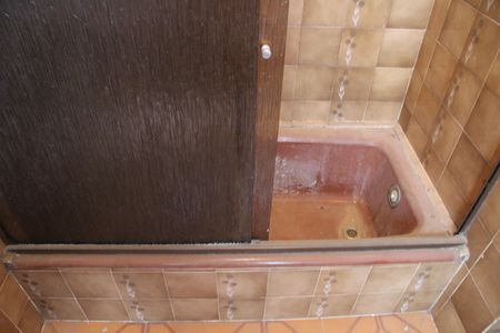 Casa à venda com 285m², 4 quartos e 3 vagasBanheiro da Suíte Casa 2