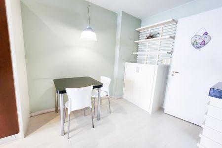 Apartamento à venda com 54m², 1 quarto e 1 vagaCozinha