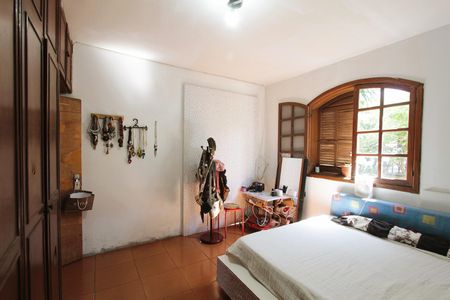 Casa à venda com 360m², 4 quartos e 3 vagasQuarto 1