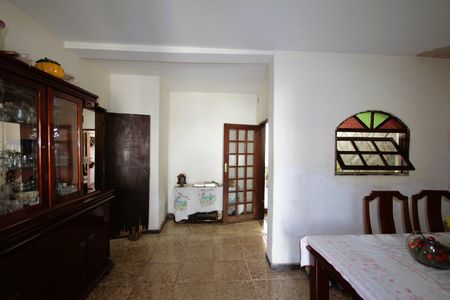 Casa à venda com 360m², 4 quartos e 3 vagasCopa