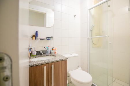 Apartamento à venda com 67m², 3 quartos e 1 vaga Apartamento à venda com 67m², 3 quartos e 1 vagaBanheiro Social