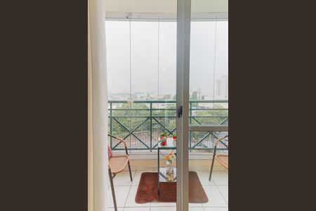 Apartamento à venda com 67m², 3 quartos e 1 vaga Apartamento à venda com 67m², 3 quartos e 1 vagaVaranda