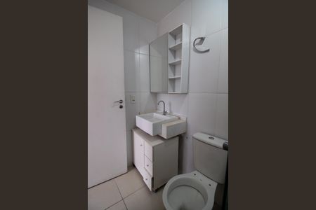 Apartamento para alugar com 60m², 2 quartos e 1 vaga Apartamento para alugar com 60m², 2 quartos e 1 vagaBanheiro do Quarto 2