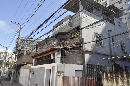 Casa à venda com 165m², 3 quartos e 1 vagaFachada