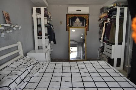 Casa à venda com 165m², 3 quartos e 1 vagaSuíte 