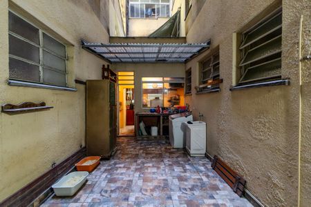 Apartamento para alugar com 148m², 3 quartos e sem vaga Apartamento para alugar com 148m², 3 quartos e sem vagaQuintal