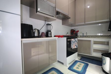Apartamento à venda com 64m², 2 quartos e 1 vagaCozinha