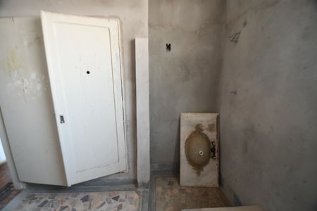 Casa à venda com 285m², 4 quartos e 3 vagasBanheiro Suíte 2