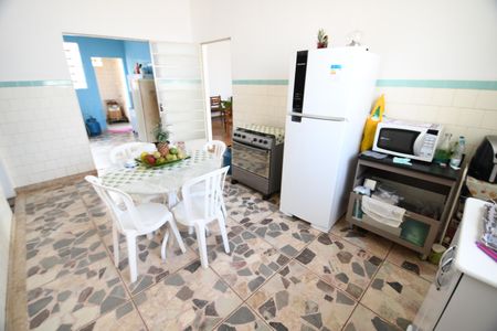 Casa à venda com 285m², 4 quartos e 3 vagasCopa