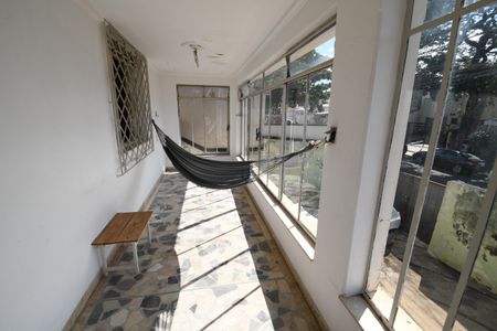 Casa à venda com 285m², 4 quartos e 3 vagasVaranda