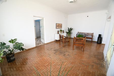 Casa à venda com 285m², 4 quartos e 3 vagasSala 2