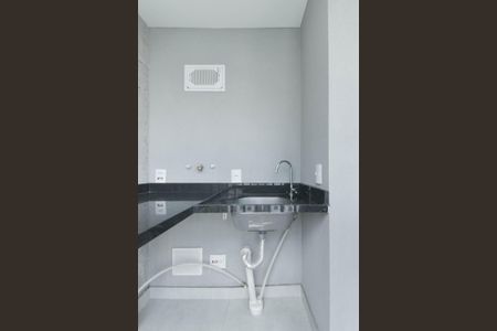 Apartamento à venda com 72m², 2 quartos e 1 vagaÁrea de Serviço