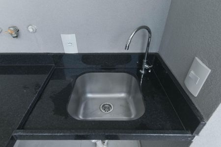 Apartamento à venda com 72m², 2 quartos e 1 vagaÁrea de Serviço