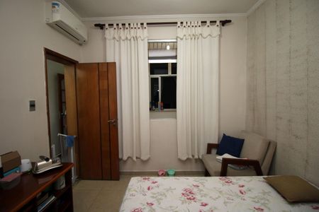 Casa à venda com 240m², 5 quartos e 3 vagasQuarto 3