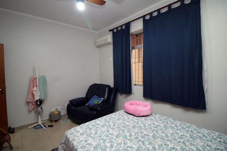Casa à venda com 240m², 5 quartos e 3 vagasQuarto 4