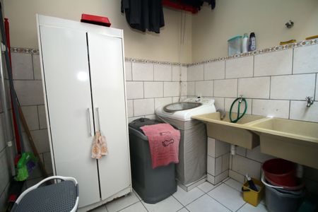 Casa à venda com 240m², 5 quartos e 3 vagasÁrea de Serviço