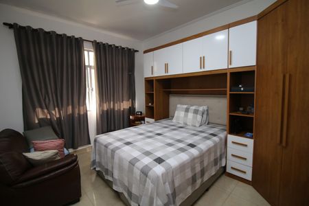 Casa à venda com 240m², 5 quartos e 3 vagasQuarto 2 - Suíte