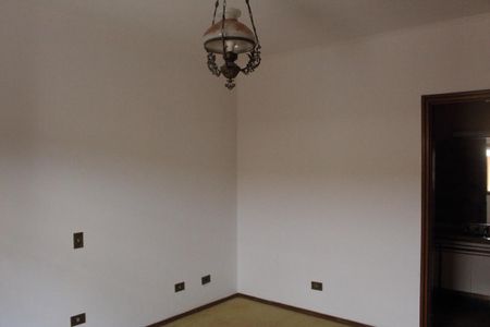 Casa à venda com 285m², 4 quartos e 6 vagasSuíte 1