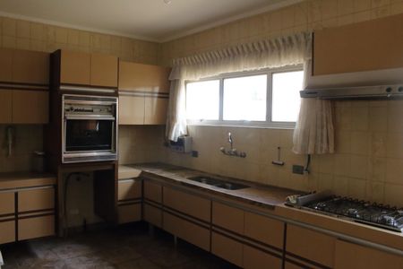 Casa à venda com 285m², 4 quartos e 6 vagasCozinha