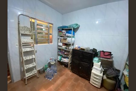 Casa à venda com 200m², 2 quartos e sem vaga Casa à venda com 200m², 2 quartos e sem vagaDispensa