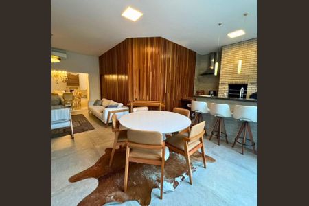 Casa de condomínio à venda com 350m², 4 quartos e 4 vagas Casa de condomínio à venda com 350m², 4 quartos e 4 vagasFoto 06