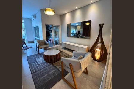 Casa de condomínio à venda com 350m², 4 quartos e 4 vagas Casa de condomínio à venda com 350m², 4 quartos e 4 vagasFoto 03